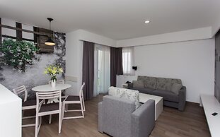 Ringo Apartments