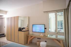 Redcon Suites