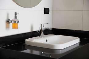 Redcon Suites