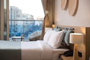 Redcon Suites