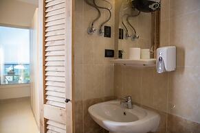 Redcon Suites