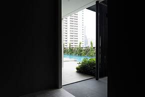 Walton Suites Sukhumvit