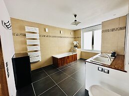 Reims Sherpa Guest House