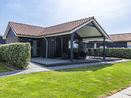 Relaxing Home Close to Diving Spots