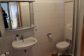 Schones Ferienhaus in Dargun mit Pool