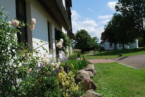 Schones Ferienhaus in Dargun mit Pool
