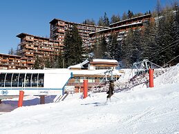Alpine Retreat w/ Balcony