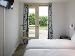 Villa in Zeeland With Sauna & Beach Access