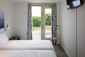 Villa in Zeeland With Sauna & Beach Access