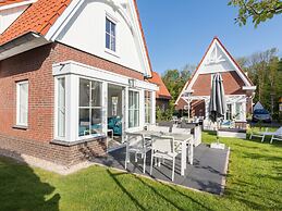 Luxury Villa, 2 Baths, nr Beach