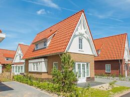 Luxury Villa, 2 Baths, nr Beach