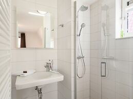 Luxury Villa, 2 Baths, nr Beach