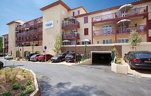 Apartment in Cavalaire Near Sandy Beach