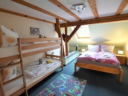 Ferienwohnung in Grundshagen mit Garten