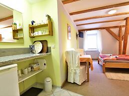 Ferienwohnung in Grundshagen mit Garten