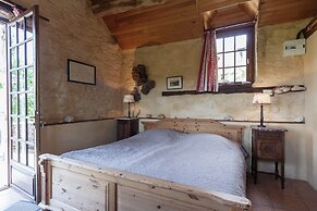 Charming Estate Dordogne With Pool