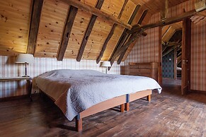 Charming Estate Dordogne With Pool