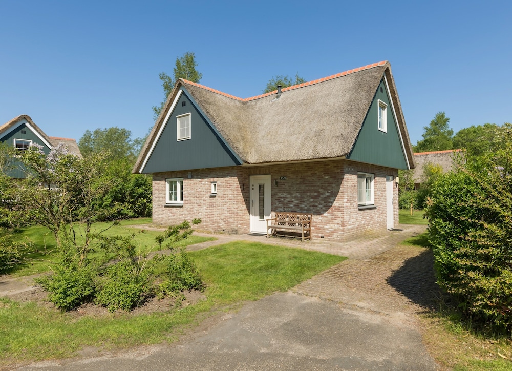 Thatched Villa in National Park