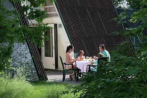 Forest-edge Villa With Sauna