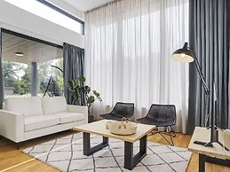 Stylish Escape in Enter