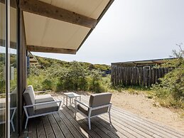 Modern Retreat by the Dunes