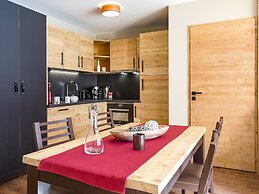 Alpine Stay w/ Spa + Views