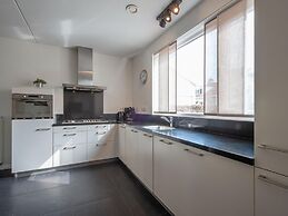 Villa in Arcen With Pool & Family Amenities