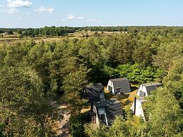 Hoenderloo Getaway With Pool