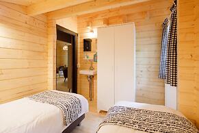 Relaxing Chalet w/ Garden