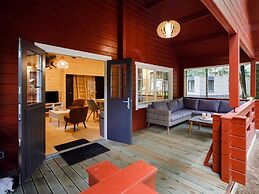 Relaxing Chalet w/ Garden