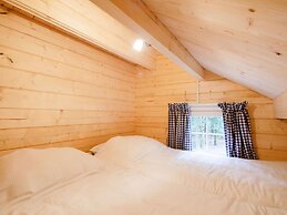Relaxing Chalet w/ Garden