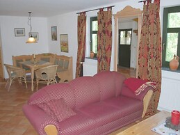 Landhaus mit Schwimmbad in Dargun