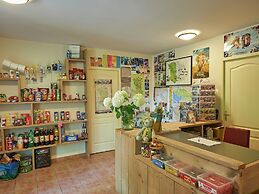 Stunning French Villa for 4 in Loire