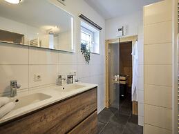 Nice Villa With Sauna, Whirlpool & Steam Shower