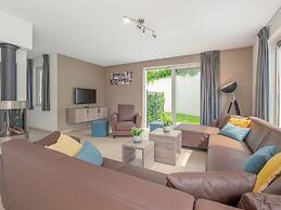 Villa in Arcen With Private Pool & Wellness