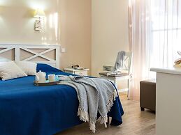 Sea Breeze Stay w/ Pool