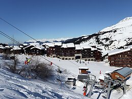 Charming Ski-in Getaway