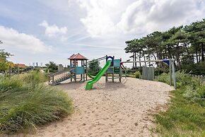Comfortable Lodge With Dishwasher, Near the Beach