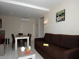 Apartment Near Beach in Lively Resort