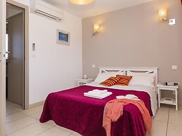 Lozari Comfort by the Sea