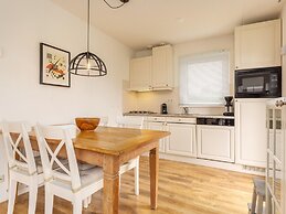Canal-side Bungalow Stay