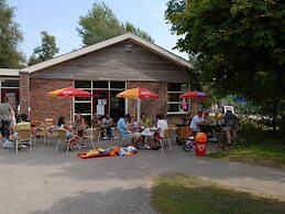 Canal-side Bungalow Stay