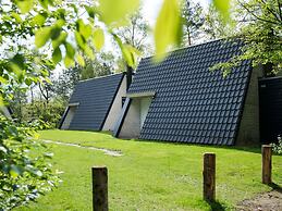 Chalet Near Trails & Forest