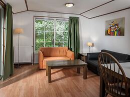 Cozy Chalet in Borger Woods