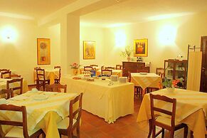 Apartment in Perugia With Pool & Terrace