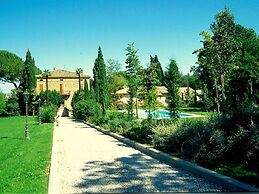 Apartment in Perugia With Pool & Terrace