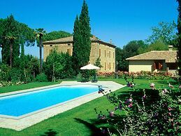Apartment in Perugia With Pool & Terrace