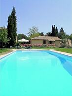 Apartment in Perugia With Pool & Terrace