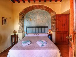 Chianti Hillside Farmhouse