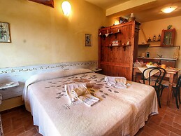 Chianti Hillside Farmhouse
